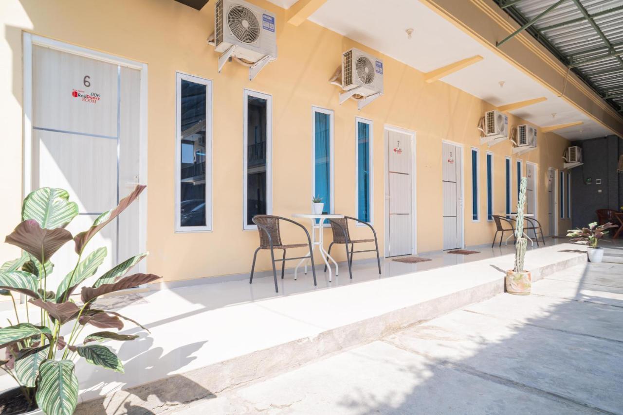 Reddoorz Syariah At Winong Nganjuk Ξενοδοχείο Εξωτερικό φωτογραφία